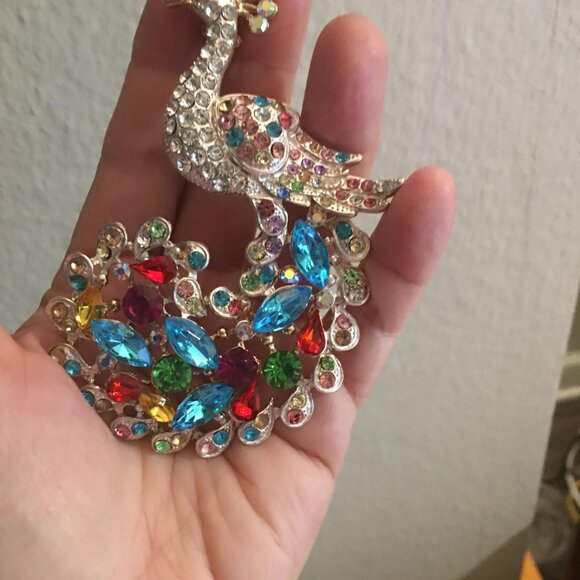 HUGE Colorful Peacock Pendant Necklace - NEW Drawer 6 - Picture 7 of 8